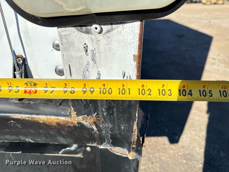 image for item EG2586 2015 Ford F750 Super Duty box truck