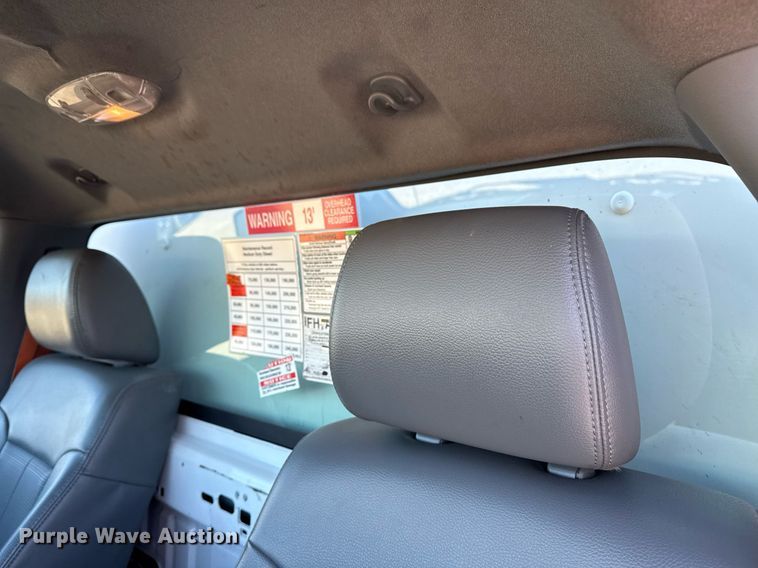 image for item EG2586 2015 Ford F750 Super Duty box truck