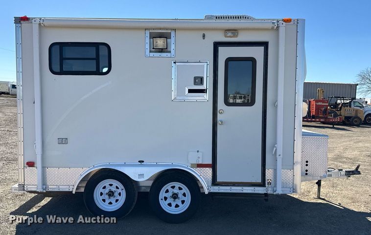 image for item EG2591 2001 Coachcraft Technologies fiber optic trailer