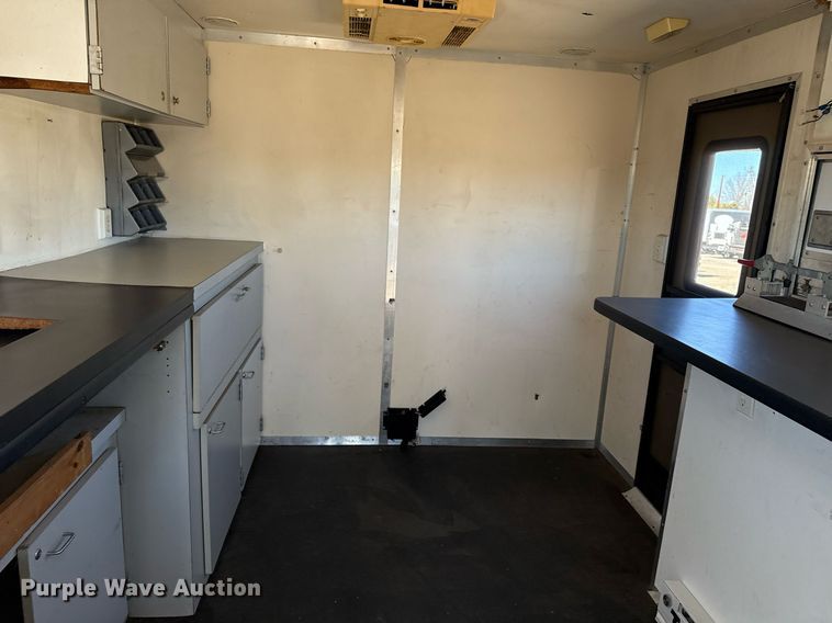 image for item EG2591 2001 Coachcraft Technologies fiber optic trailer