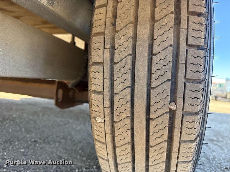 image for item EG2591 2001 Coachcraft Technologies fiber optic trailer