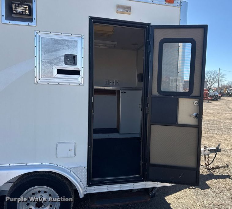 image for item EG2593 2006 Coachcraft Technologies fiber optic trailer