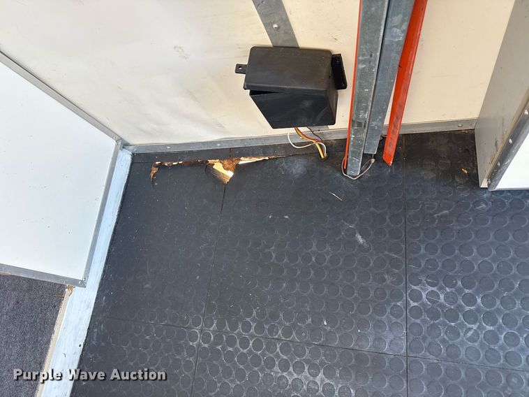 image for item EG2593 2006 Coachcraft Technologies fiber optic trailer