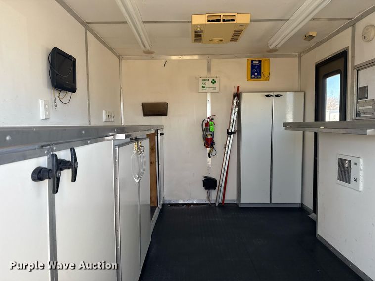 image for item EG2593 2006 Coachcraft Technologies fiber optic trailer