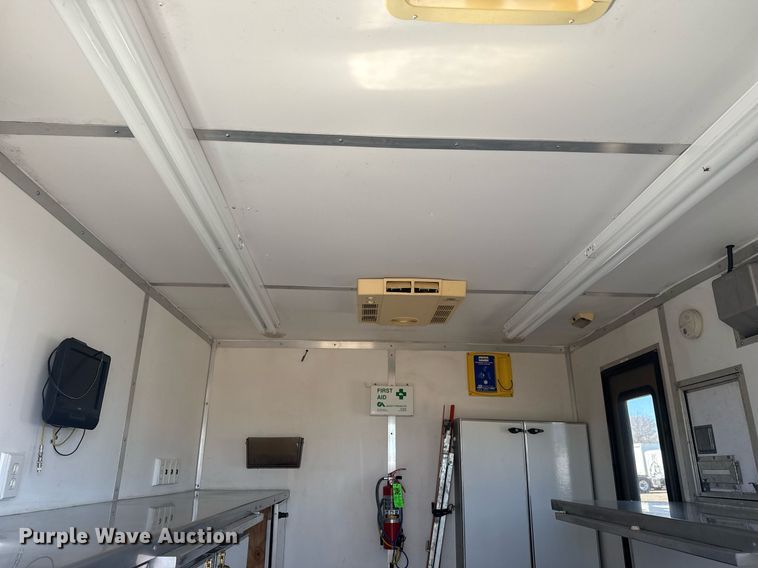 image for item EG2593 2006 Coachcraft Technologies fiber optic trailer