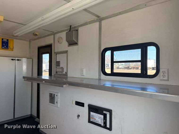 image for item EG2593 2006 Coachcraft Technologies fiber optic trailer