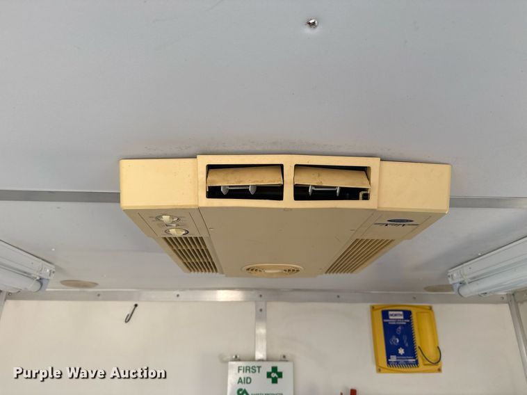 image for item EG2593 2006 Coachcraft Technologies fiber optic trailer