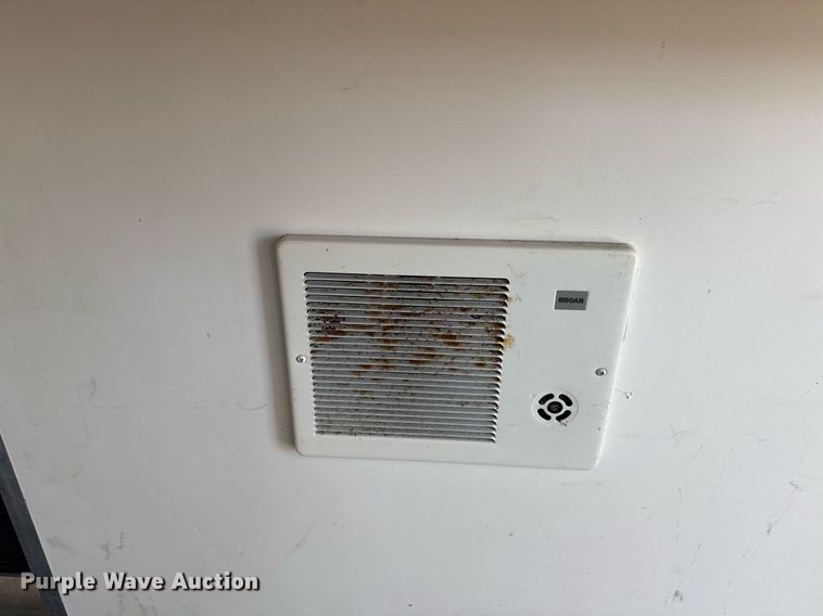 image for item EG2593 2006 Coachcraft Technologies fiber optic trailer