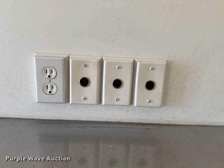 image for item EG2593 2006 Coachcraft Technologies fiber optic trailer