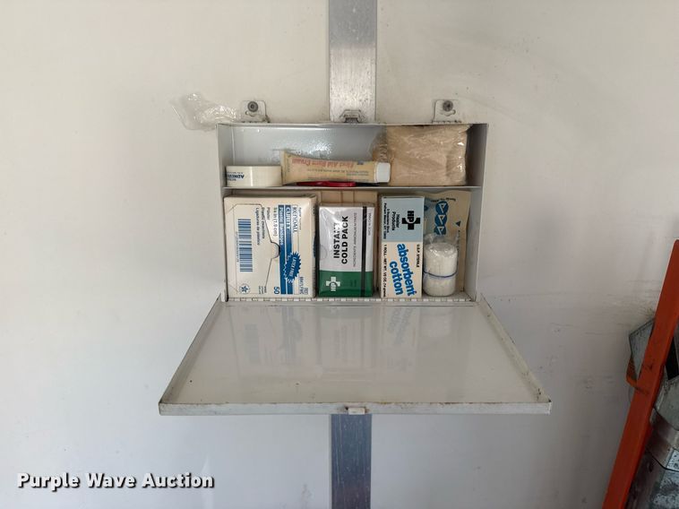 image for item EG2593 2006 Coachcraft Technologies fiber optic trailer