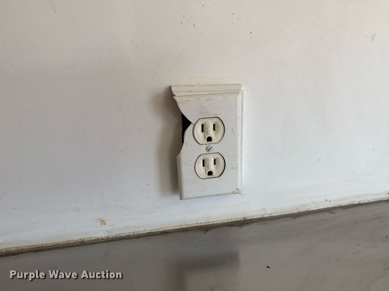 image for item EG2593 2006 Coachcraft Technologies fiber optic trailer