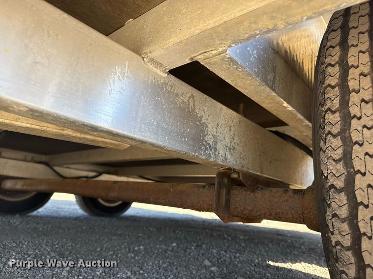 image for item EG2593 2006 Coachcraft Technologies fiber optic trailer