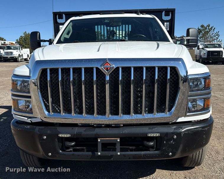 image for item EG2596 2019 International CV515 flatbed truck
