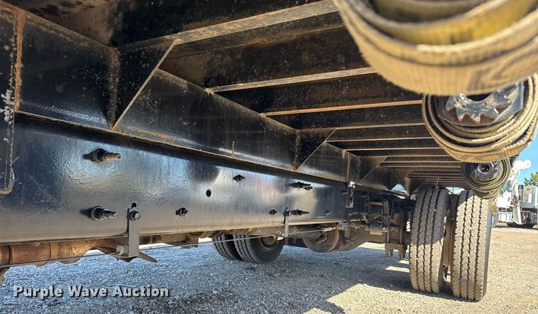 image for item EG2596 2019 International CV515 flatbed truck