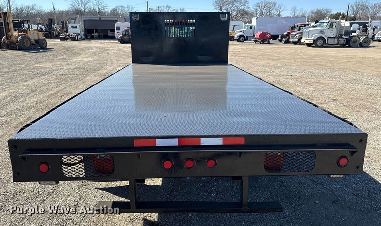 image for item EG2596 2019 International CV515 flatbed truck