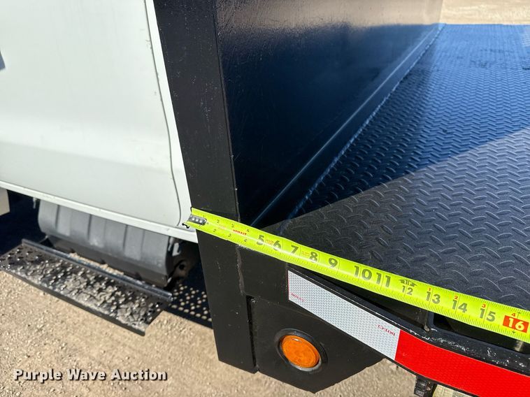 image for item EG2596 2019 International CV515 flatbed truck