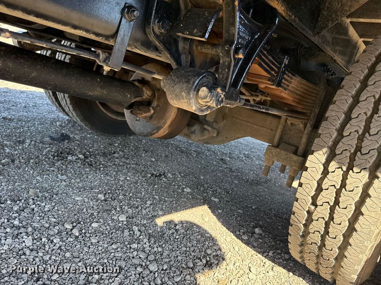 image for item EG2596 2019 International CV515 flatbed truck