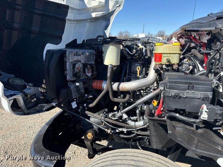 image for item EG2596 2019 International CV515 flatbed truck