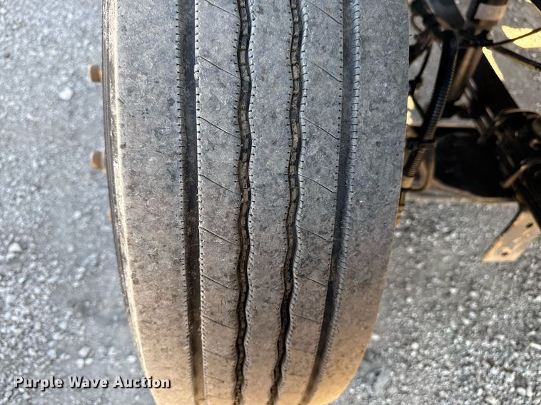 image for item EG2596 2019 International CV515 flatbed truck