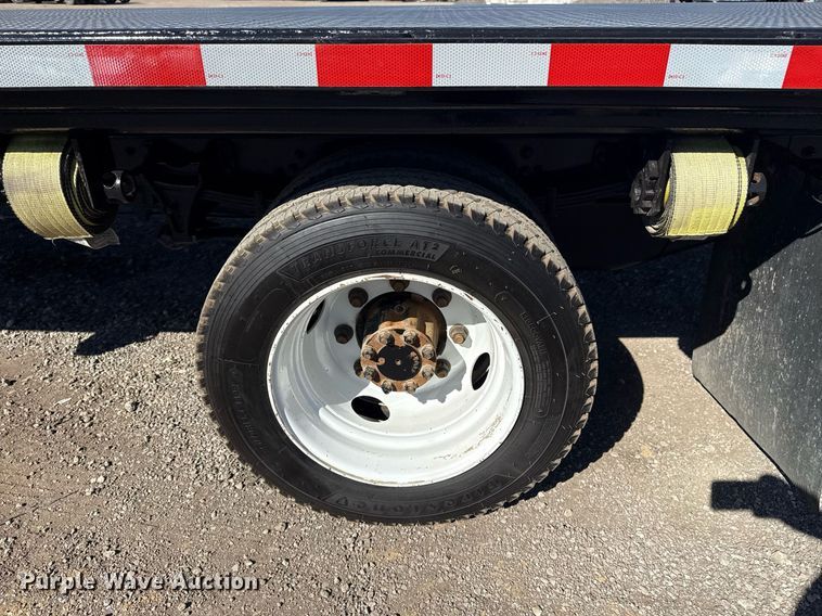 image for item EG2596 2019 International CV515 flatbed truck