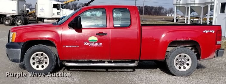 image for item EH0094 2009 GMC Sierra 1500 Ext. Cab pickup truck