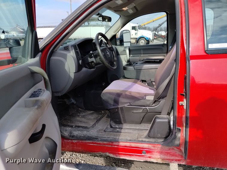 image for item EH0094 2009 GMC Sierra 1500 Ext. Cab pickup truck