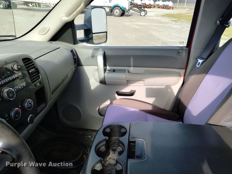 image for item EH0094 2009 GMC Sierra 1500 Ext. Cab pickup truck