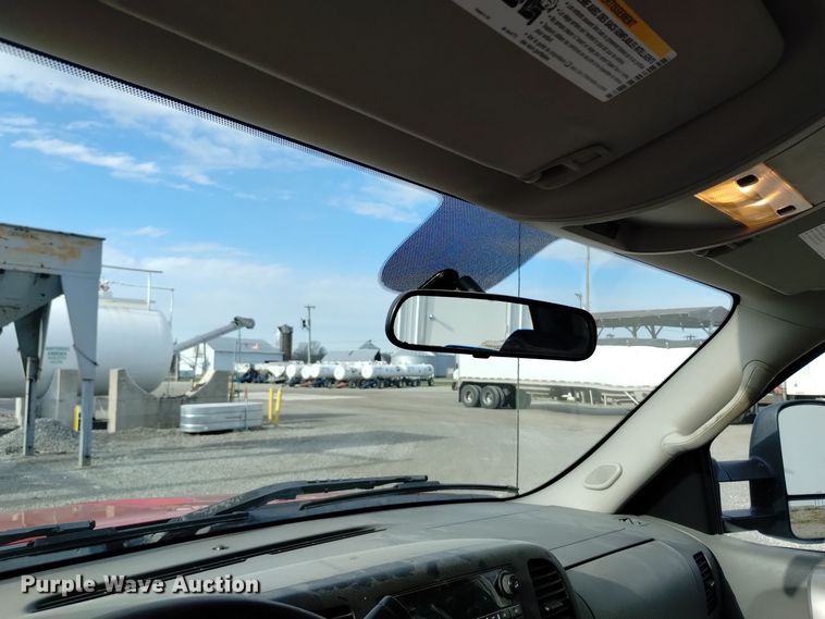 image for item EH0094 2009 GMC Sierra 1500 Ext. Cab pickup truck