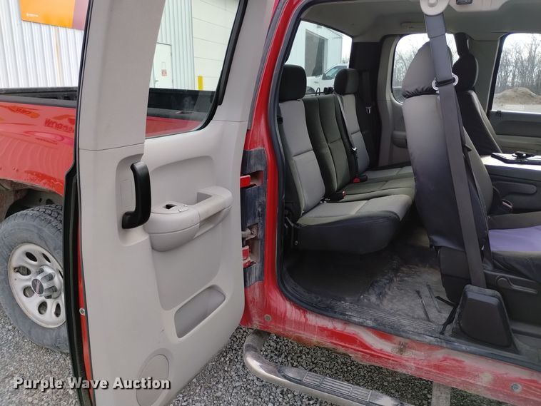 image for item EH0094 2009 GMC Sierra 1500 Ext. Cab pickup truck