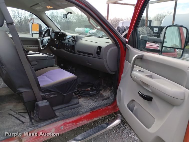 image for item EH0094 2009 GMC Sierra 1500 Ext. Cab pickup truck