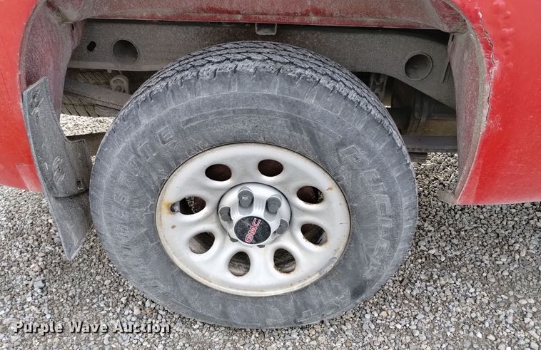 image for item EH0094 2009 GMC Sierra 1500 Ext. Cab pickup truck