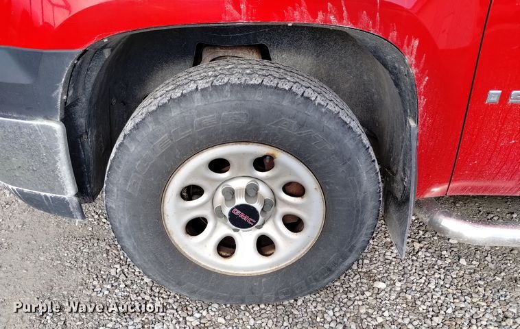 image for item EH0094 2009 GMC Sierra 1500 Ext. Cab pickup truck