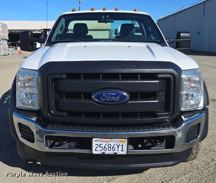 image for item EI4170 2016 Ford F550 truck cab and chassis