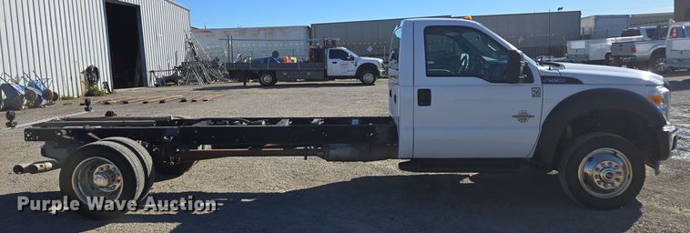 image for item EI4170 2016 Ford F550 truck cab and chassis
