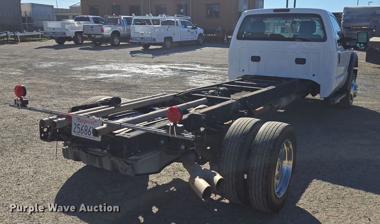 image for item EI4170 2016 Ford F550 truck cab and chassis