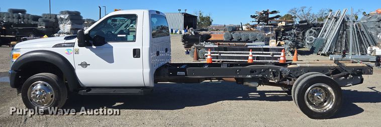 image for item EI4170 2016 Ford F550 truck cab and chassis