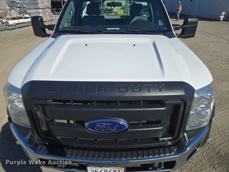 image for item EI4170 2016 Ford F550 truck cab and chassis