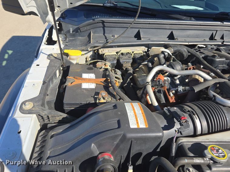 image for item EI4170 2016 Ford F550 truck cab and chassis