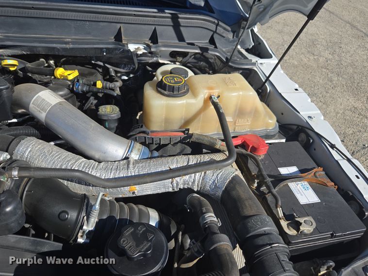 image for item EI4170 2016 Ford F550 truck cab and chassis