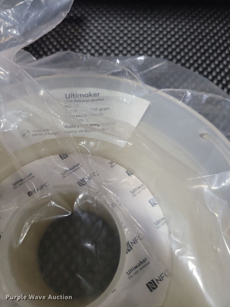 image for item EI4172 2017 3DP 3DP400-3P7B2-A2200 3D printer