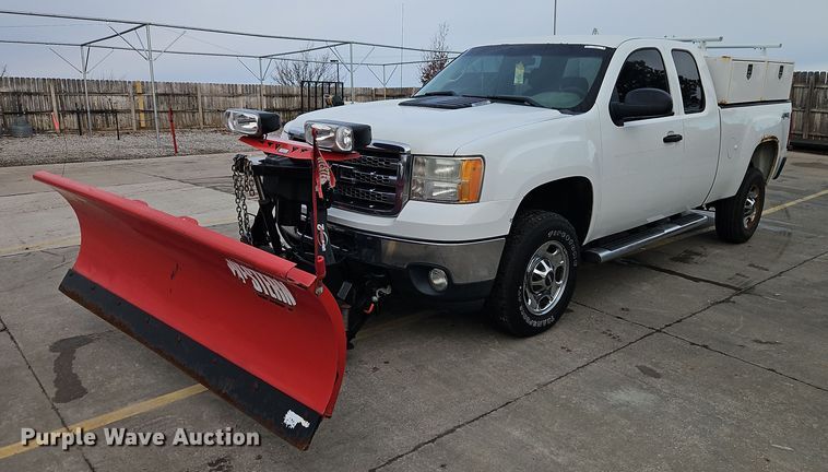 image for item EI8851 2013 GMC Sierra 2500HD Ext. Cab pickup truck