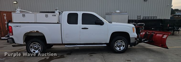 image for item EI8851 2013 GMC Sierra 2500HD Ext. Cab pickup truck