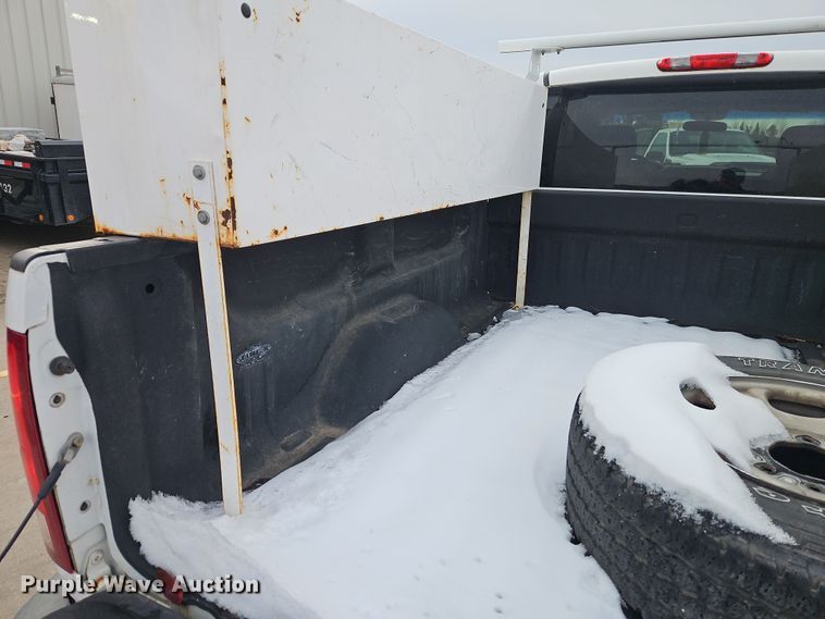 image for item EI8851 2013 GMC Sierra 2500HD Ext. Cab pickup truck