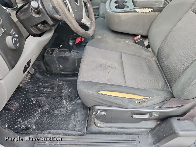 image for item EI8851 2013 GMC Sierra 2500HD Ext. Cab pickup truck