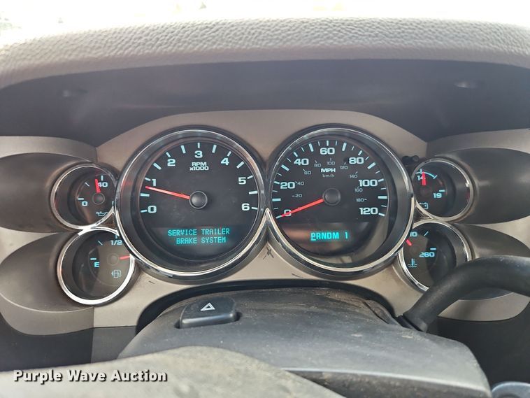 image for item EI8851 2013 GMC Sierra 2500HD Ext. Cab pickup truck