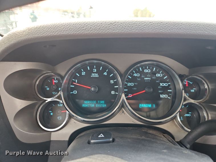 image for item EI8851 2013 GMC Sierra 2500HD Ext. Cab pickup truck