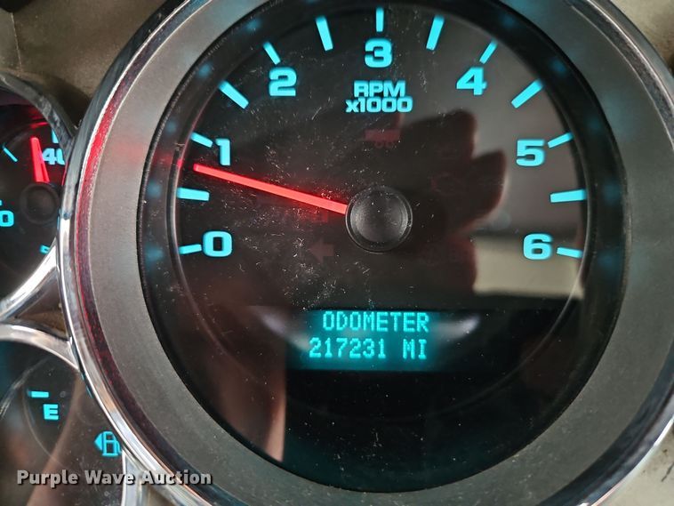 image for item EI8851 2013 GMC Sierra 2500HD Ext. Cab pickup truck