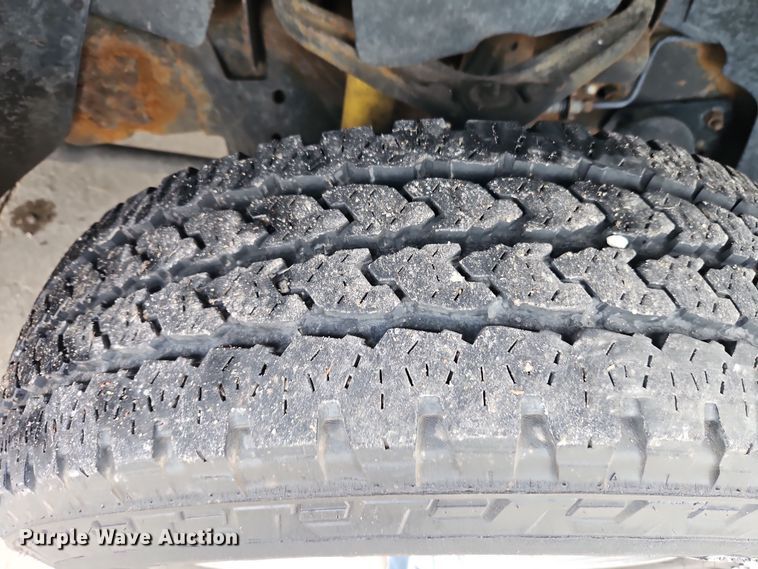 image for item EI8851 2013 GMC Sierra 2500HD Ext. Cab pickup truck