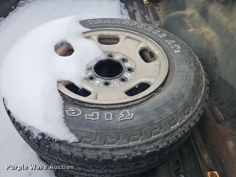 image for item EI8851 2013 GMC Sierra 2500HD Ext. Cab pickup truck