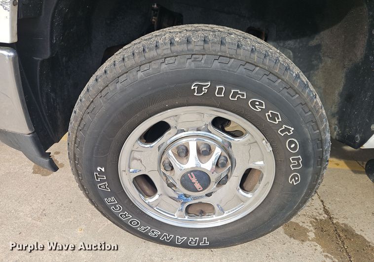 image for item EI8851 2013 GMC Sierra 2500HD Ext. Cab pickup truck